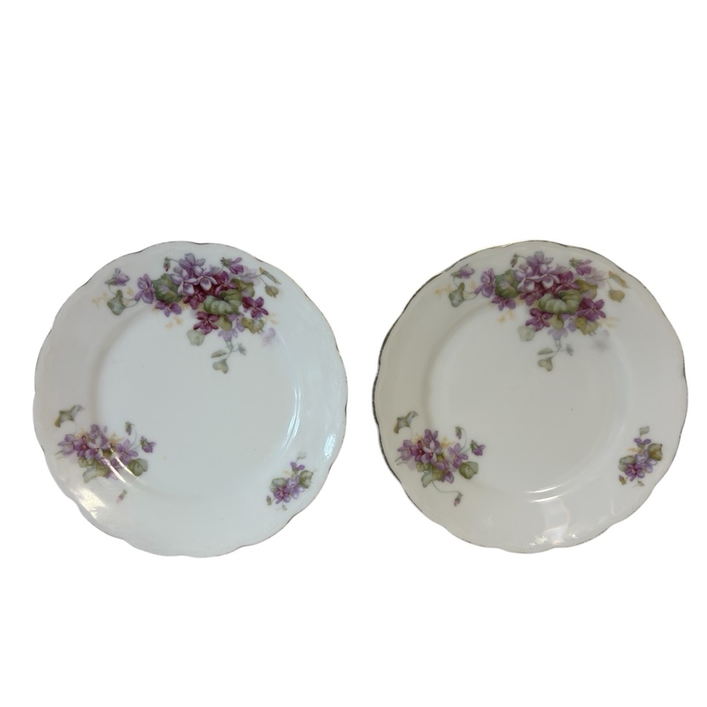 2 Small Dessert Plates 2515 Bavaria scalloped gold edge 6.78”